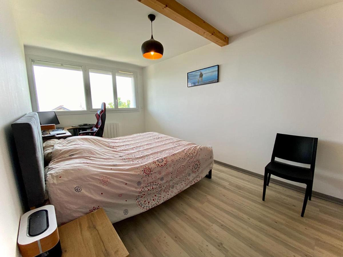 Maison Familiale Vue Lac Avec Jardin - A 10Mn Du Lac Et Stations De Ski Apartment Publier Exterior foto